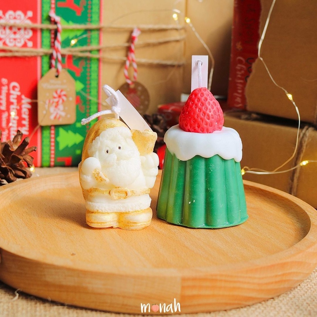 Nến Thơm Giáng Sinh Tự Nhiên Handmade Kiểu Dáng Cây Thông Ông Già Noel Quả Châu Tuần Lộc