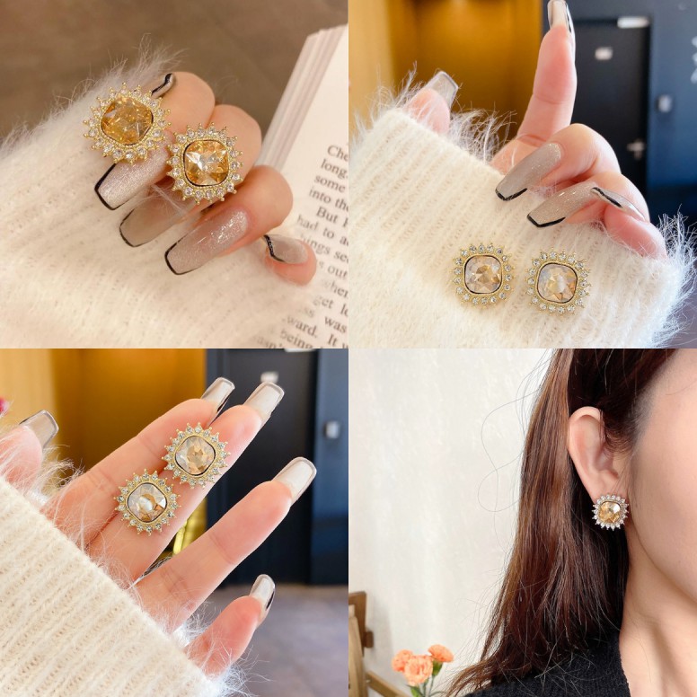 Bông tai mạ vàng đính kim cương giả sang trọng cho nữ
