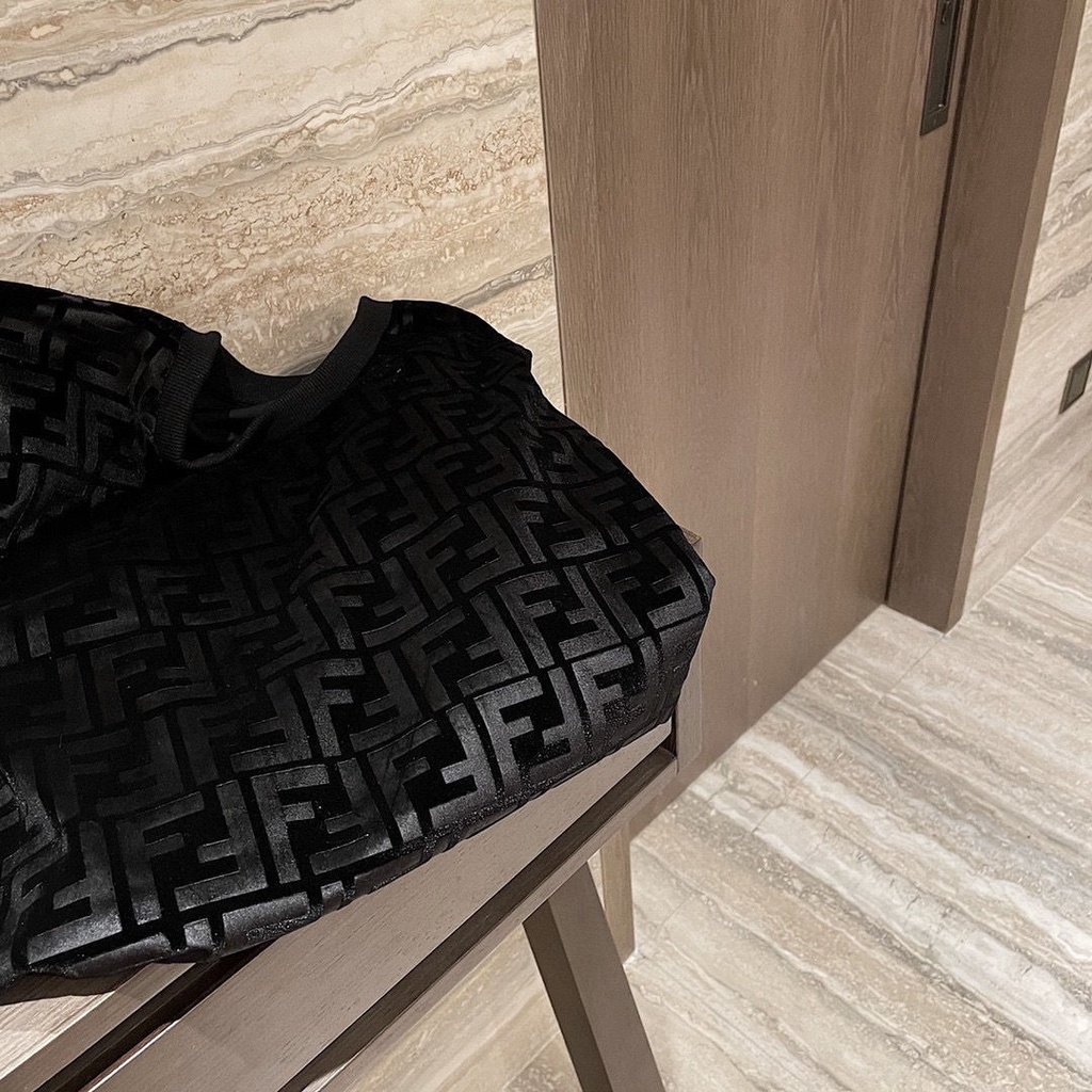 Áo Thun Tay Ngắn Dáng Rộng In Chữ f Vải Nhung Thời Trang Cho Nữ