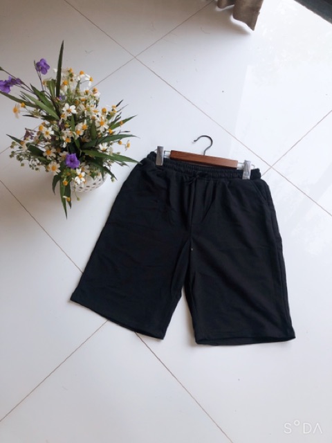 Quần short unisex nam nữ chất da cá | BigBuy360 - bigbuy360.vn