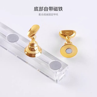 đế móng quân cờ nam châm