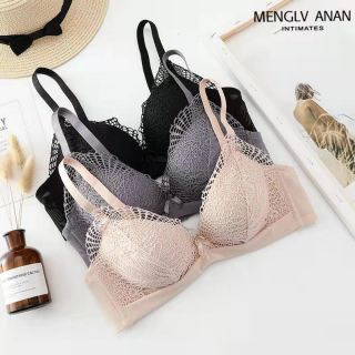 Ao lot ban tay nang nguc ren