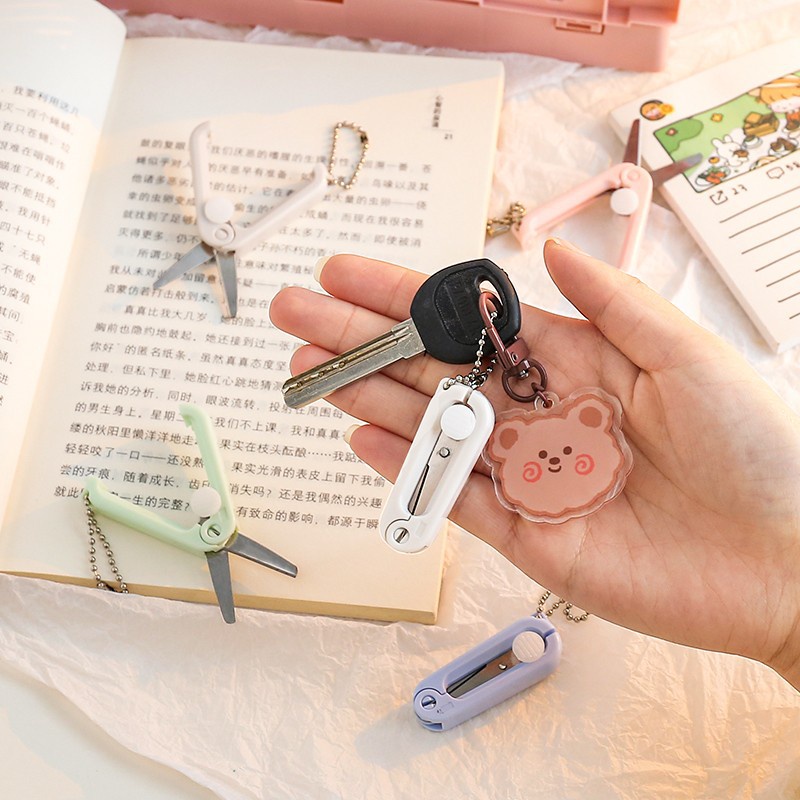 Kéo mini Cầm Tay Có Thể Gập Lại Thiết Kế Dễ Thương Đa Năng