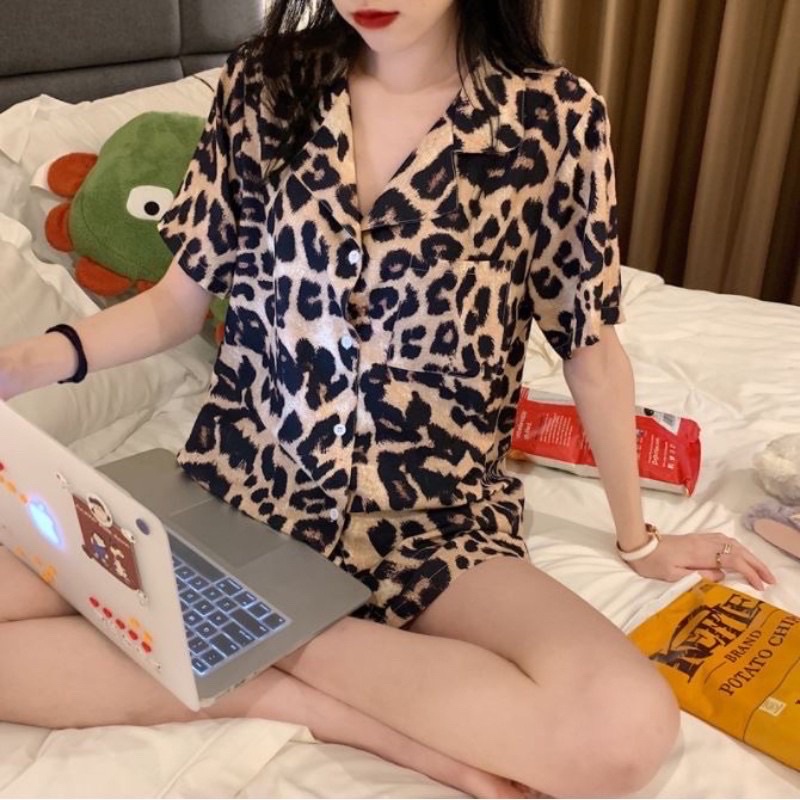 Mẫu mới về  bộ ngủ Pyjama quần cộc áo cộc Da beo siêu hot trend năm nay(kèm video ảnh thật) | BigBuy360 - bigbuy360.vn