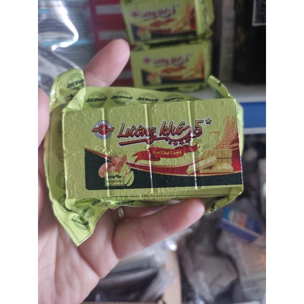 Lương khô Hải Châu 5 sao 70g/ Lương khô Hải Châu 65g vị cacao, tổng hợp, đậu xanh