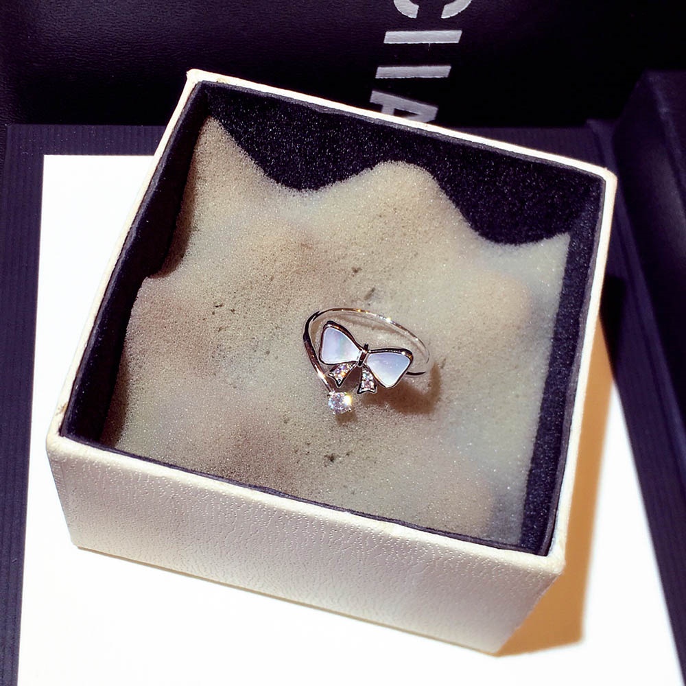 Nhẫn Mạ Vàng 18k Mặt Hình Bướm Đính Đá