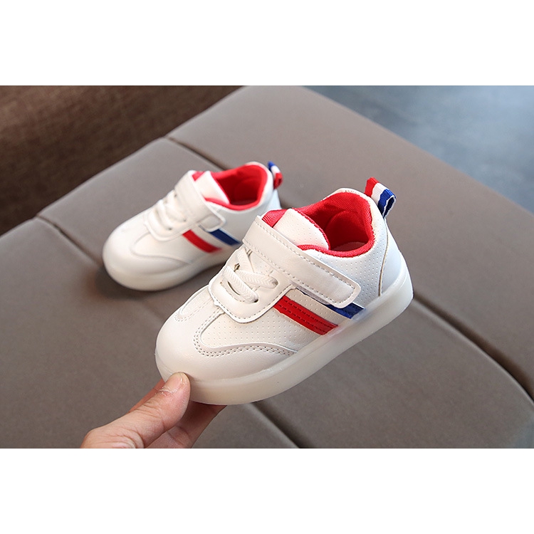 Giày Thể Thao Có Đèn LED Size 21-30 Phong Cách Hàn Quốc Cho Bé