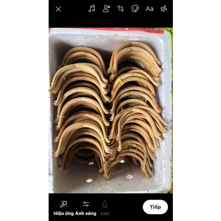 2 cái cầu góc tre cho lồng vuông