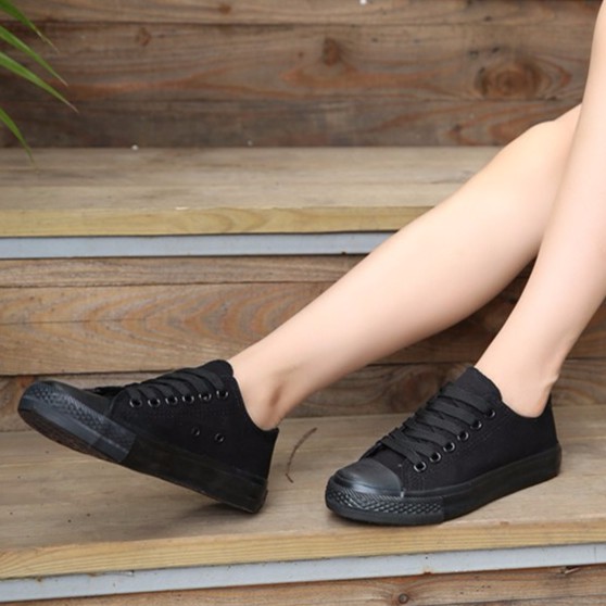 [Mã FAGREEN245 giảm tới 30K đơn 99K] Giày CV Full Đen Cổ Thấp Nữ