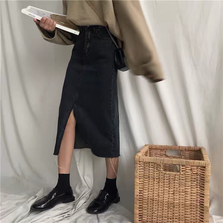 Chân váy cạp cao dài qua gối tua gấu trước_A13