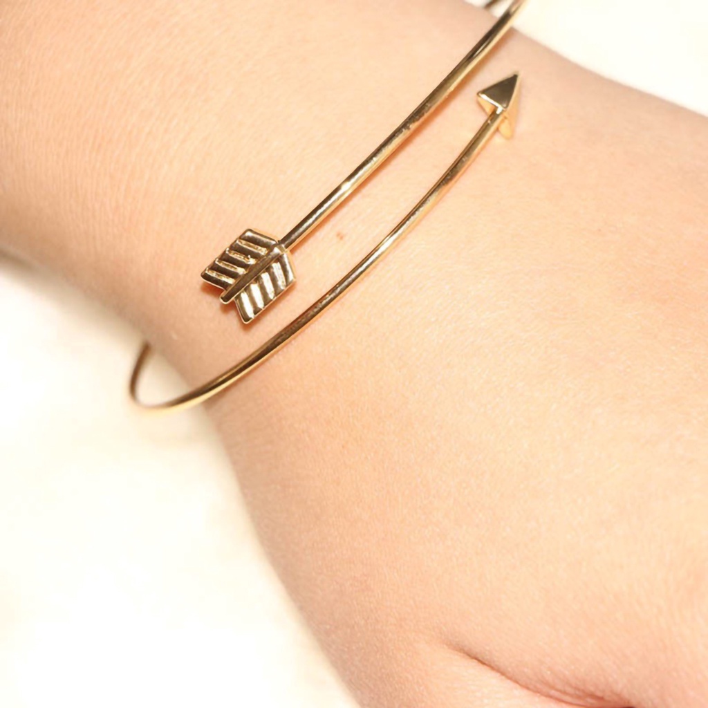 Vòng tay hình mũi tên thời trang cho nữ