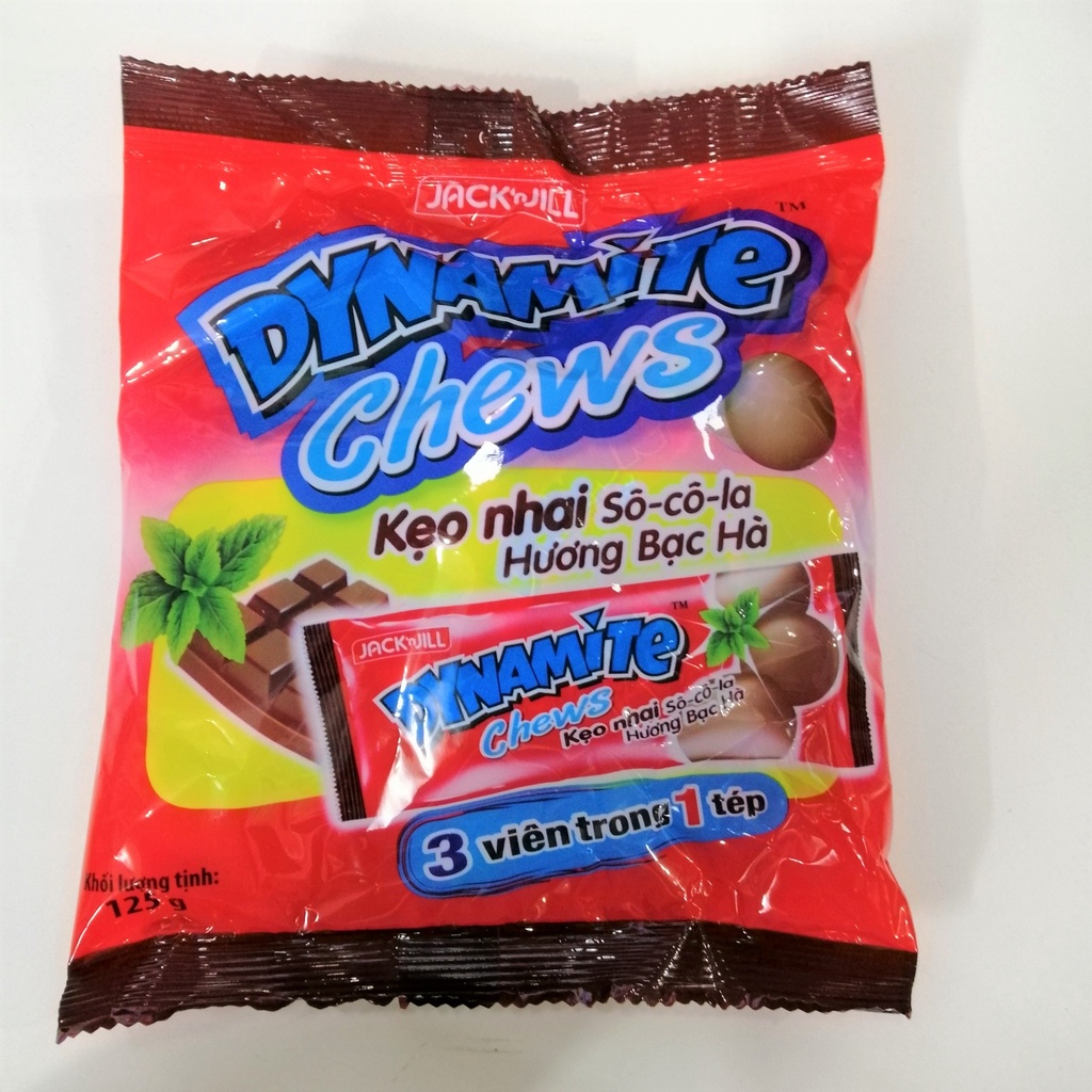 Kẹo Nhai 3 viên Sôcôla Hương Bạc Hà Dynamite Chews Choco Mint Candy (Gói 125g)