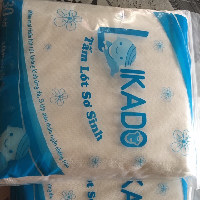 Tấm lót sơ sinh