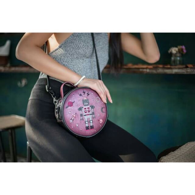 Pass túi ngaos robot đen