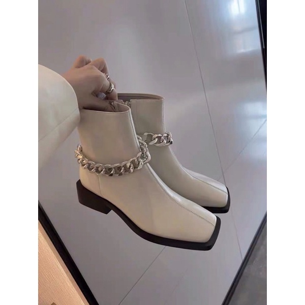 Boot ngắn Zara xuất kèm dây xích
