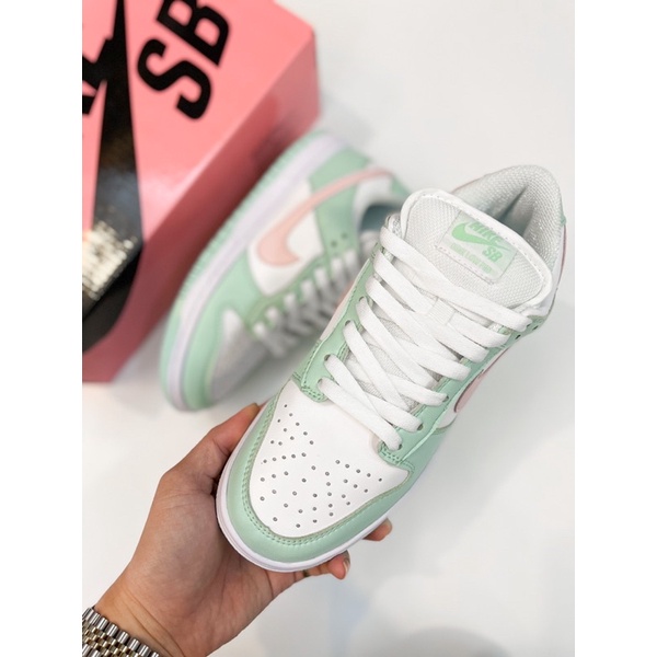 Giày sneaker nữ- SB dunk Barely Green xanh mint