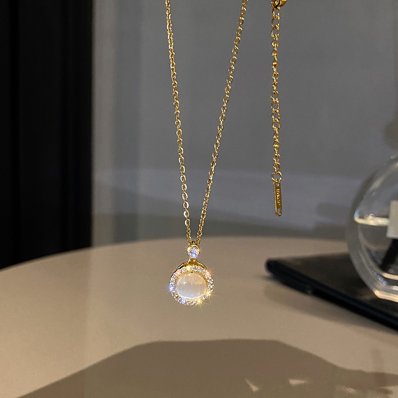 Vòng cổ Thép Titan Mặt Đá Opal Tròn Xoay Được Thanh Lịch