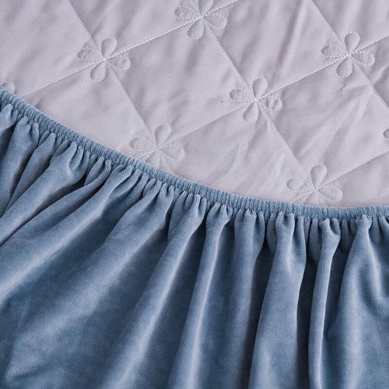 THẢM BỌC ĐỆM TRẦN HOA 4 CÁNH TẶNG KÈM 2 VỎ GỐI BÈO CÙNG MÀU