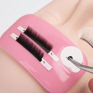Đế silicon dán line mi