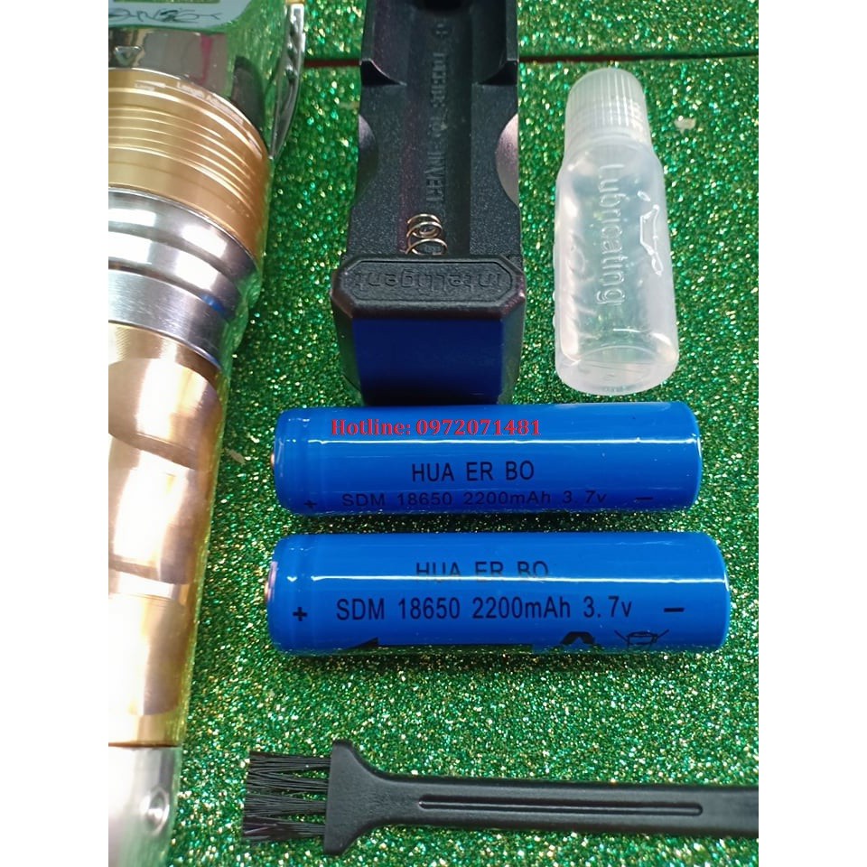 Tông đơ cắt tóc 2 pin cao cấp HUAERBO F10