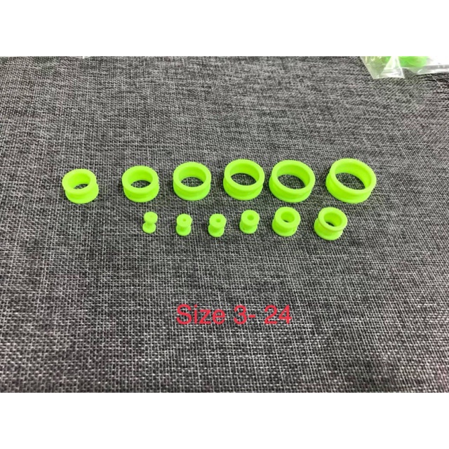 Khuyên tai nong nhựa nhiều size