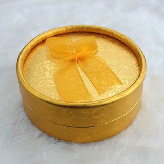 Hộp lụa vàng nhỏ đựng trang sức