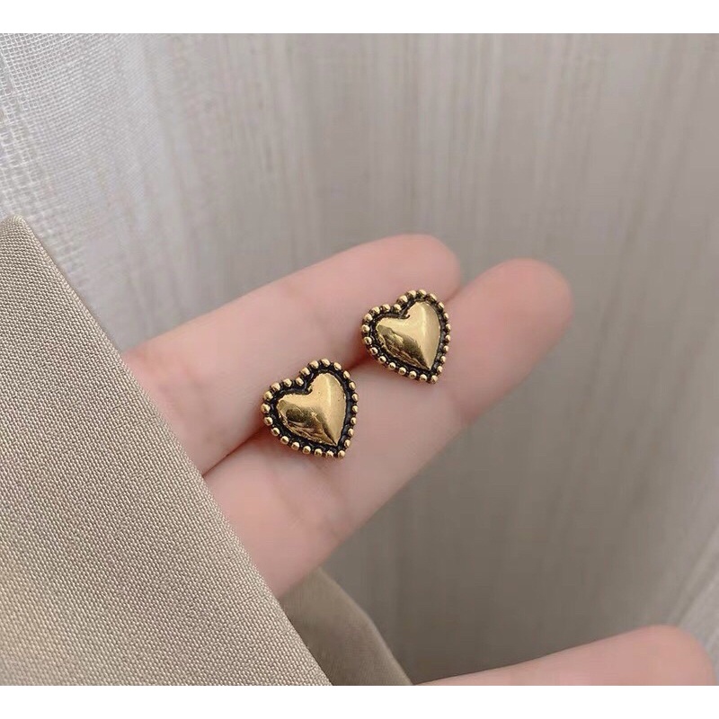 B002 Bông Tai Tạo Hình Trái Tim