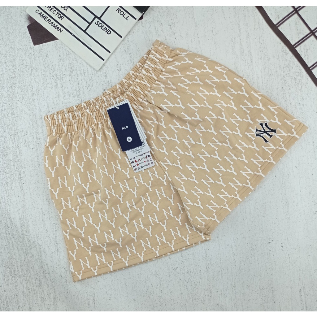 Quần Short nữ in full logo kèm logo thêu phía trước hot mùa hè - Q01