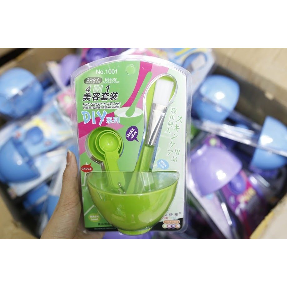Bộ dụng cụ trộn đắp mặt nạ 4 in 1 ( Màu sắc ngẫu nhiên)