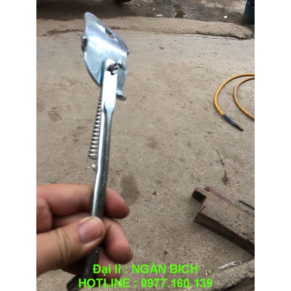 Chân chống xe đạp các loại xe mini , cào cào , xe thồ , xe trẻ em .