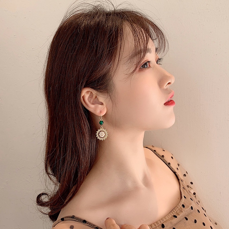 1 Đôi Bông Tai Hình Hoa Đính Đá / Ngọc Trai Giả Thanh Lịch Cho Nữ