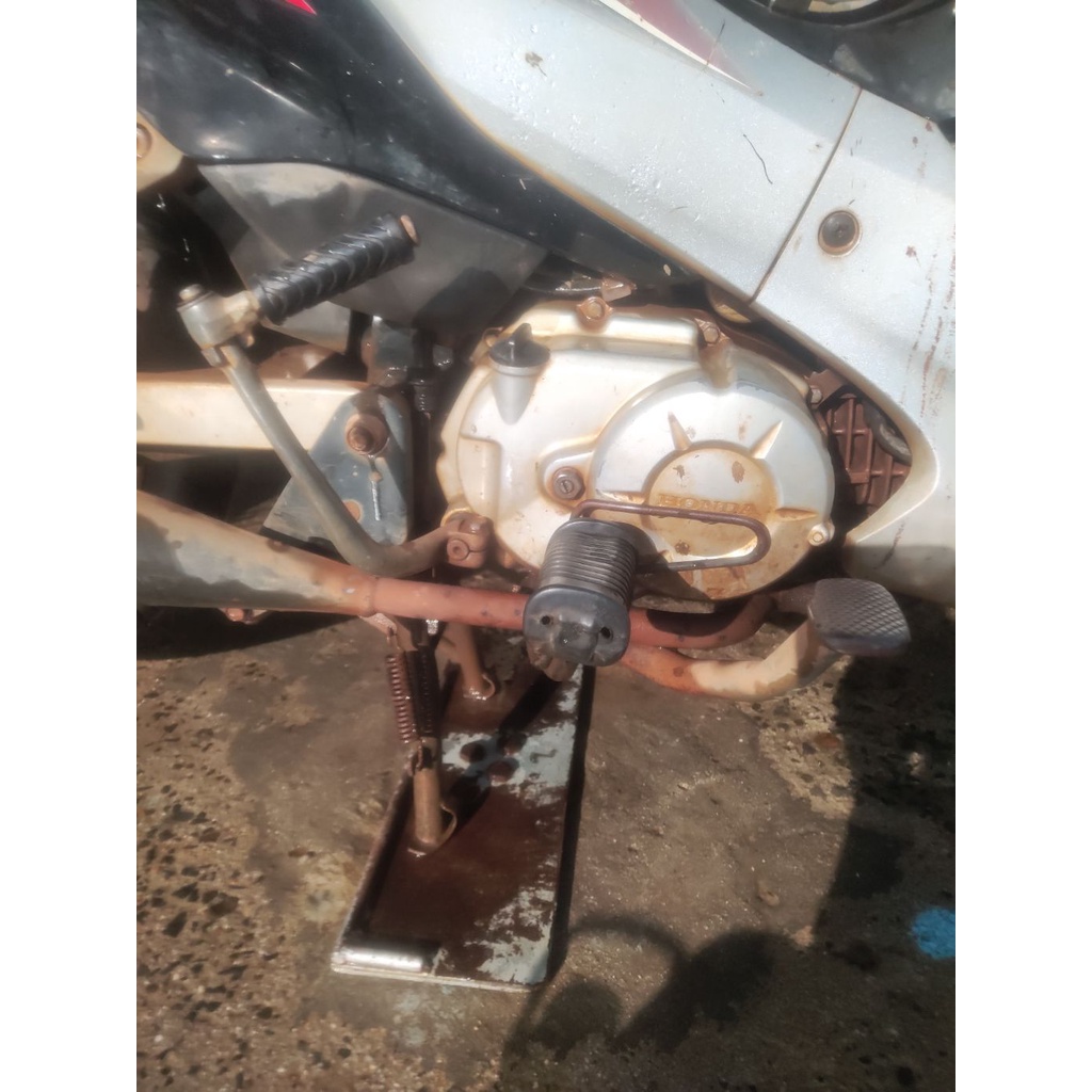 &lt;CỰC MẠNH&gt;Nước Tẩy Lốc Máy Đầu Bò , Tẩy Gầm Ô Tô ALUMEX-XM chai 500ml