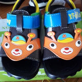 Dép chị hồng diễm