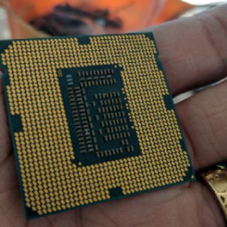E3 1230v2 mạnh ngang i7 3770