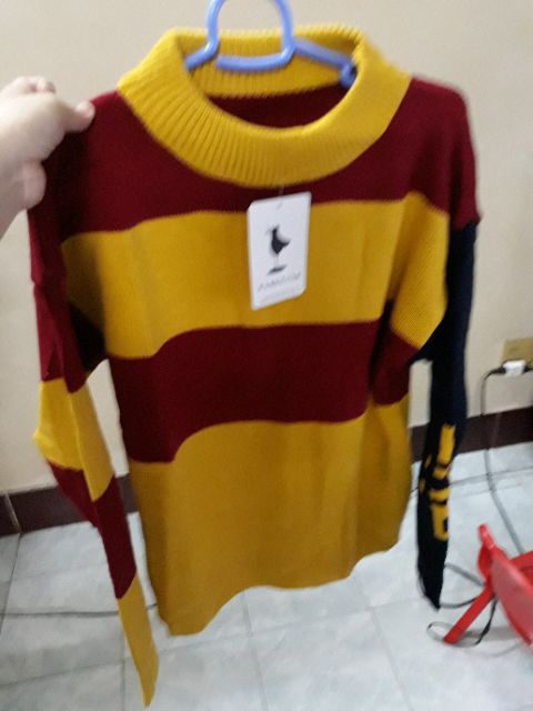 Hàng Sẵn_ Áo len dài tay sọc màu ulzzang | BigBuy360 - bigbuy360.vn