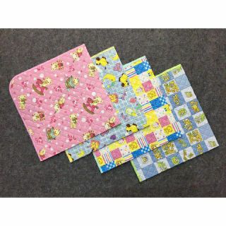 chiếu nhựa 4 lớp. tấm lót thay đồ cho bé (50x70cm