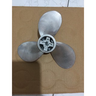 Cánh quạt chạy bộ đuôi tôm( chân vịt) ghe thuyền