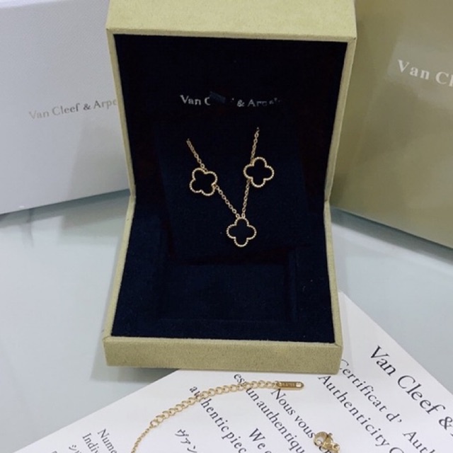 Set 2 món Khuyên tai nữ Dây chuyền titan nữ cỏ bốn lá Van Cleef &amp; Arpels cao cấp Emlux Jewelry Store