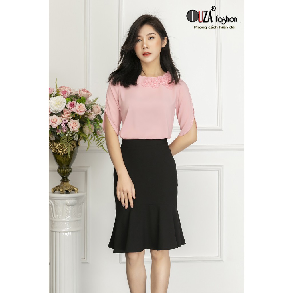 Áo sơ mi hoa cổ tay xẻ đính cườm
