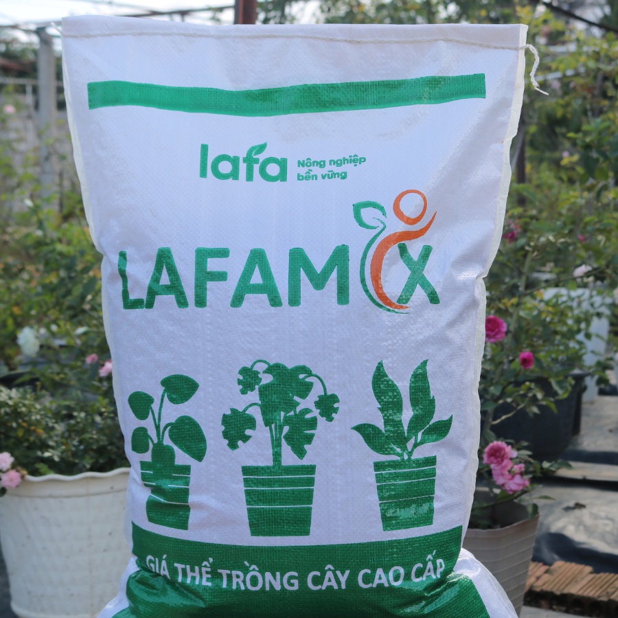 Đất trồng cây LAFAMIX, thành phần hữu cơ tốt cho cây trồng chậu kiểng, bao lớn 20L