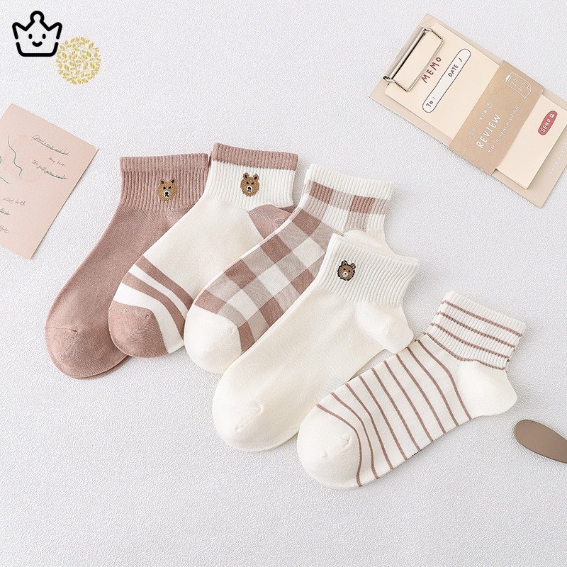 Tất nữ Ulzzang cổ ngắn chủ đề gấu nâu siêu xinh