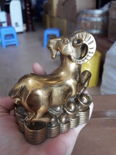 TƯỢNG ĐỒNG DÊ PHÚ QUÝ