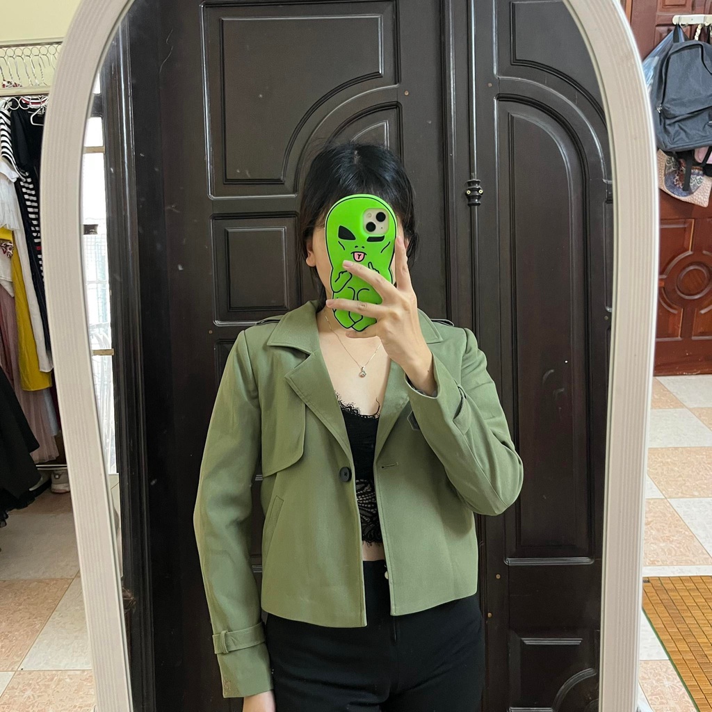 Áo  vest blazer nữ màu xanh hot hit có độn vai Size S M nhỏ