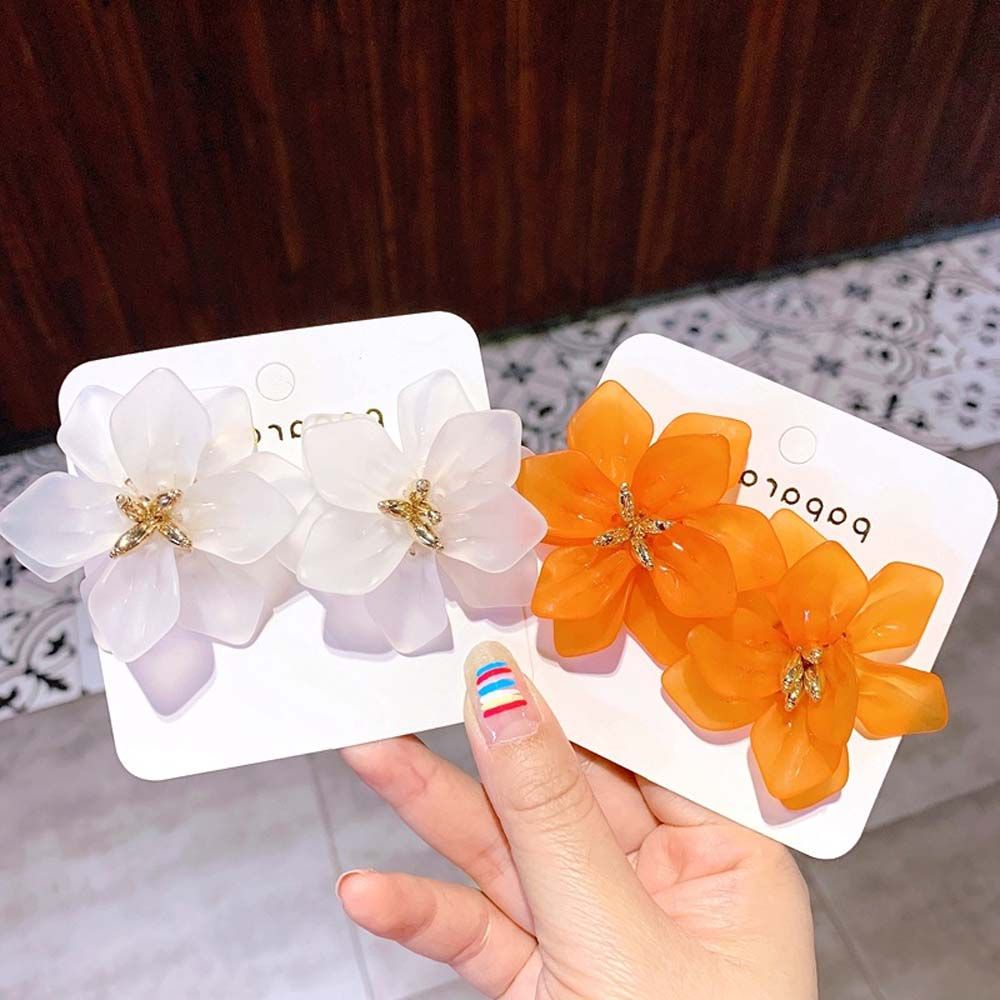 Bông tai hình cánh hoa bằng nhựa acrylic màu sắc ngọt ngào thời trang