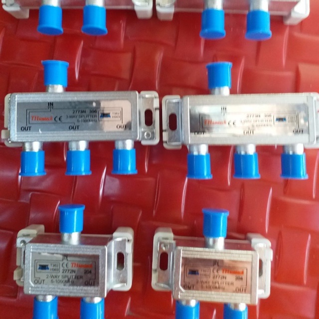 Chia truyền hình cáp 2,3,4,6,8 tivi không cắm điện loại tốt.