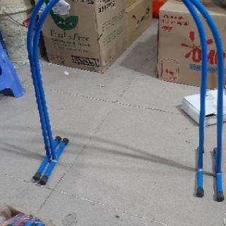 Cổng chui sắt