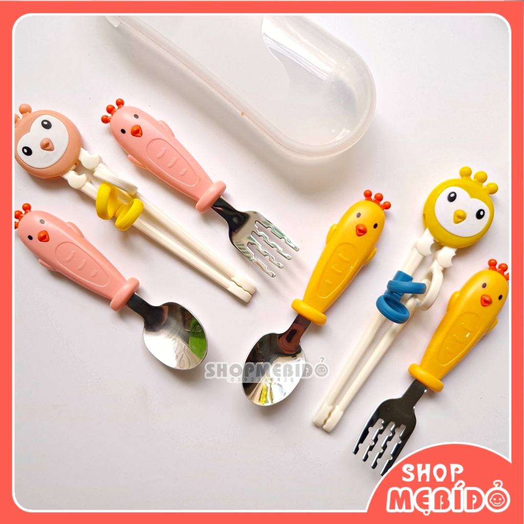 Bộ Đũa Tập Ăn Cho Bé Kèm Thìa Nĩa Có Hộp Hình Gà Đáng Yêu Shop Mẹ Bí Đỏ AT19