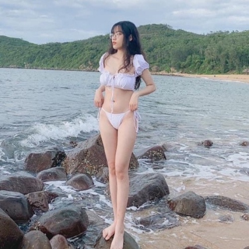 Bikini 2 mảnh tay bồng Hiền Hồ sexy KONKUN MS46
