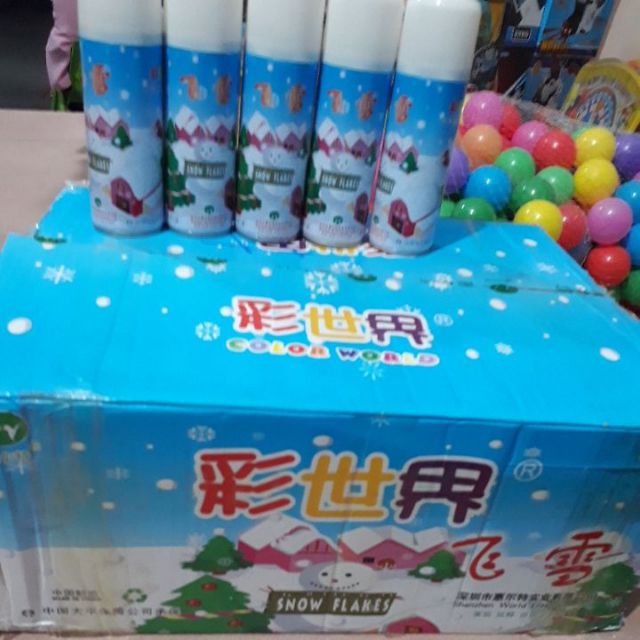 Combo 5 bình xịt tuyết Noel giá rẻ 50k.