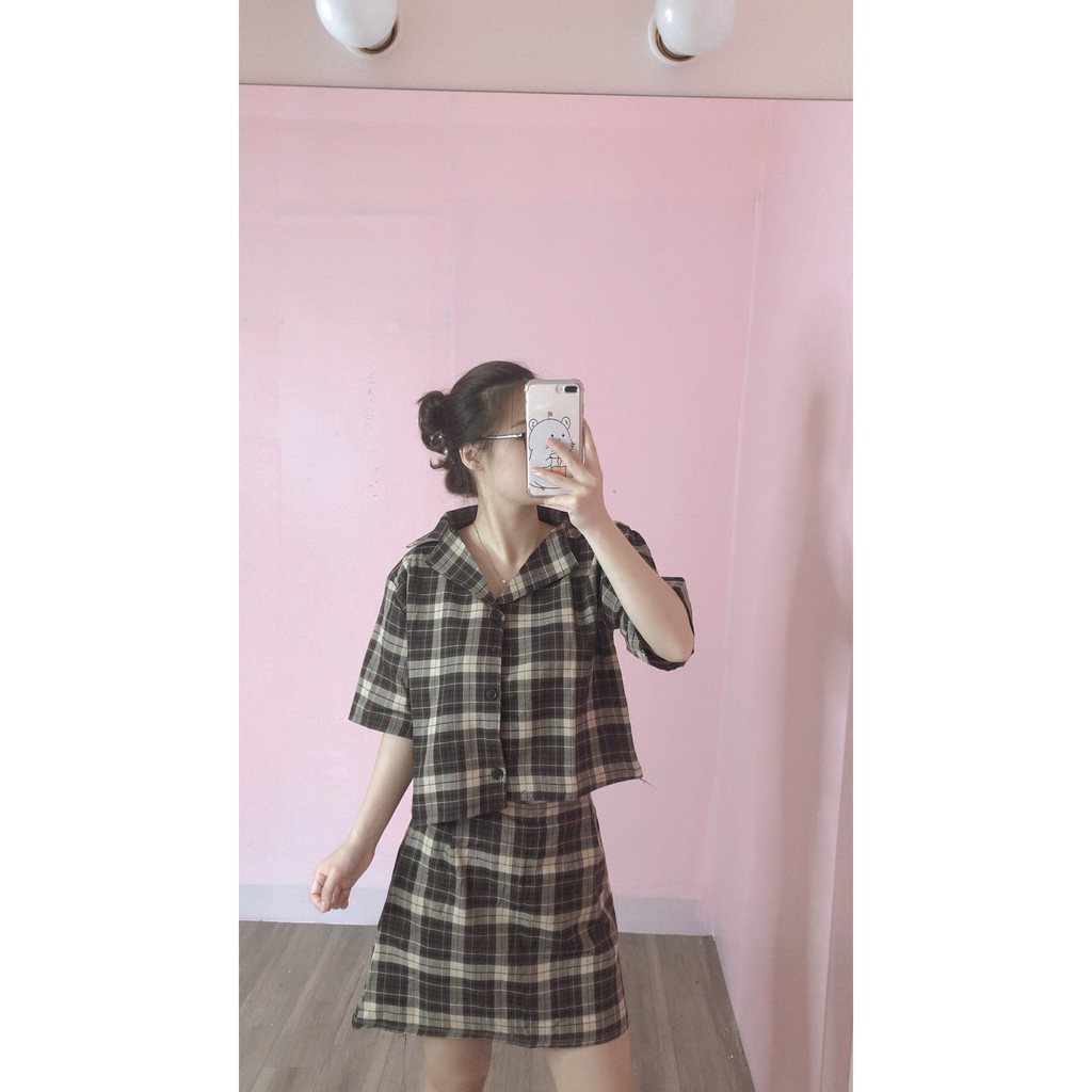 Set bộ váy vest kẻ croptop cộc tay phối chân váy ngắn dáng chữ A / Áo crt dáng ngắn phối cúc mix chân váy suông ulzzang | BigBuy360 - bigbuy360.vn